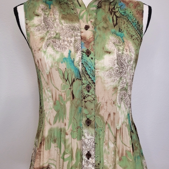 Cato Green Pleated Button-Up Blouse - Picture 3 of 6